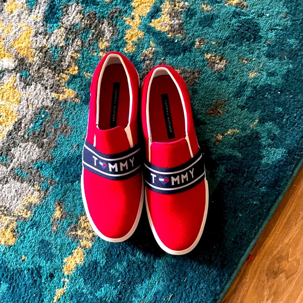 Tommy Hilfiger slide on canvas shoes